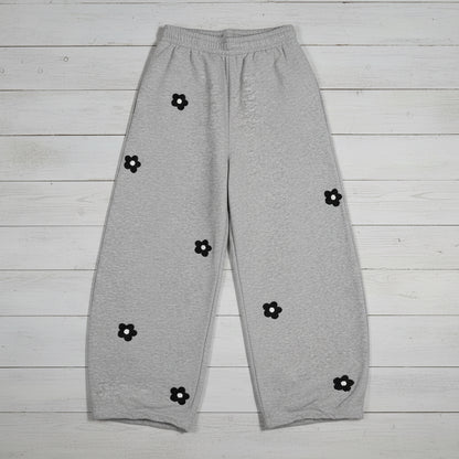 Floral Embroidery Curved Blade Sweatpants - Unisex